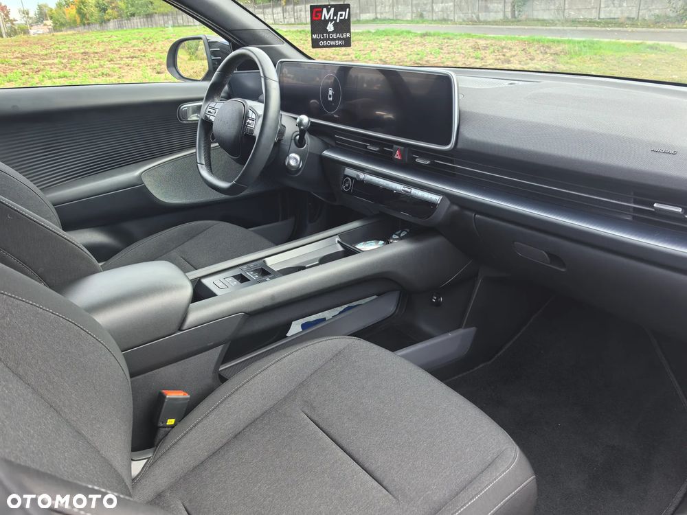 Hyundai IONIQ 6 - 10