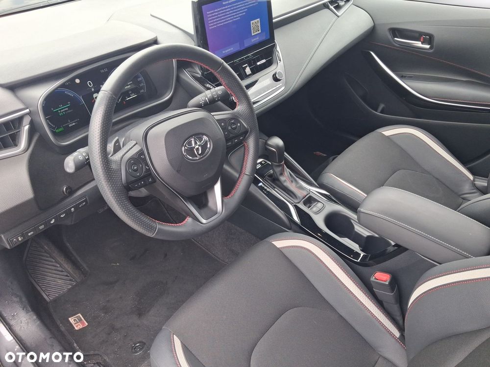 Toyota Corolla 2.0 Hybrid GR Sport Dynamic - 10