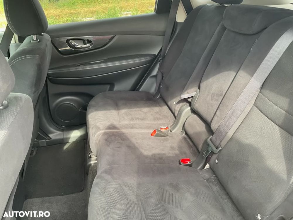 Nissan X-Trail 1.6 dCi ALL-MODE 4x4i N-Connecta - 16