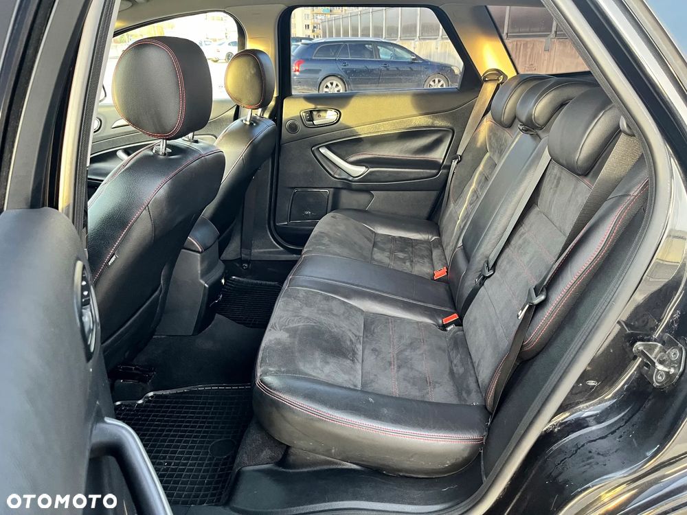 Ford Mondeo 2.5 Titanium S - 13