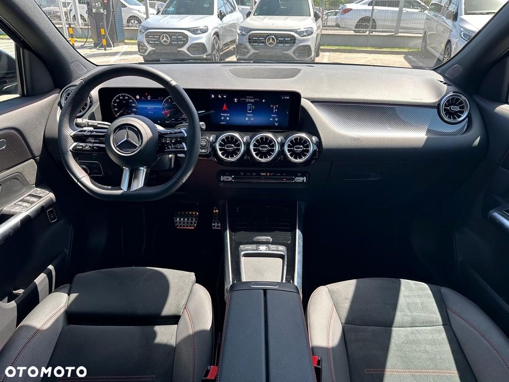 Mercedes-Benz GLA 200 4-Matic AMG Line - 8