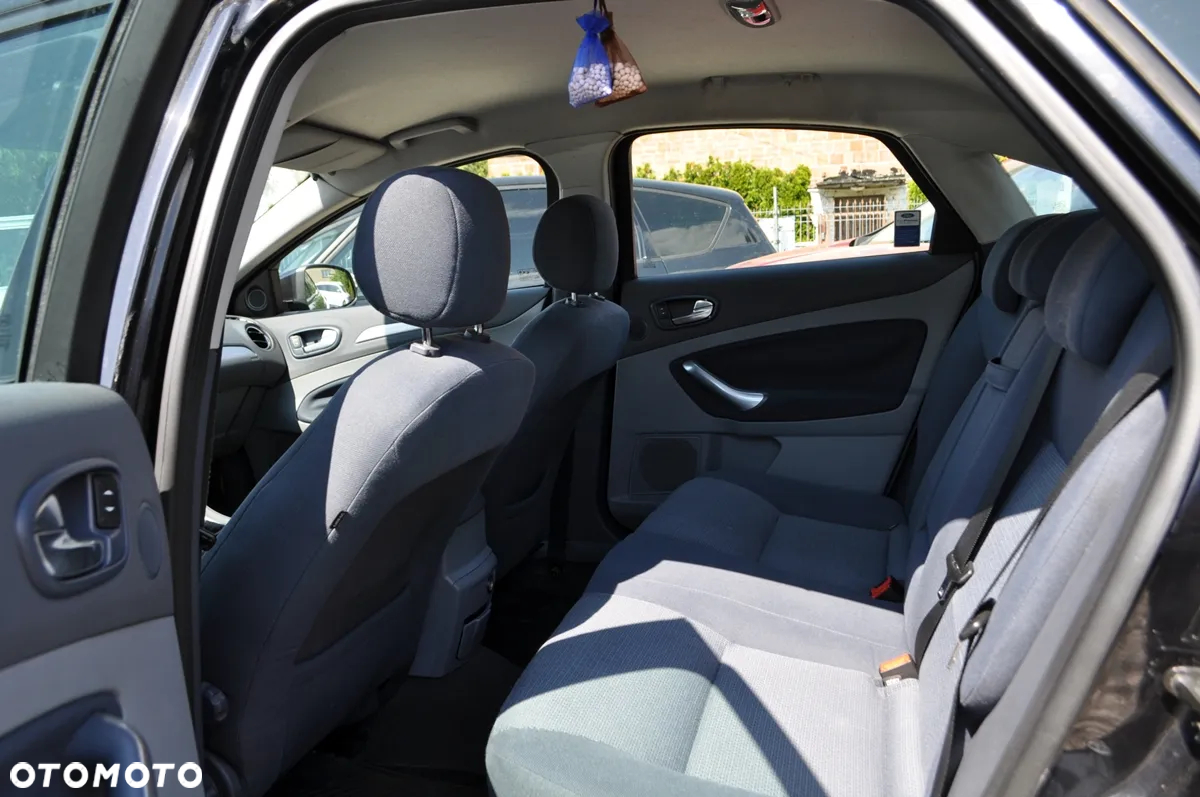 Ford Mondeo 2.0 Gold X - 31