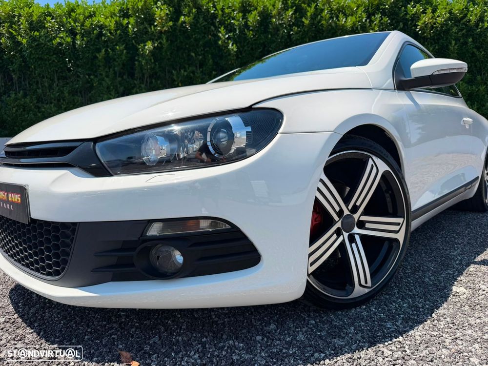 VW Scirocco 2.0 TDI Sport DSG - 18