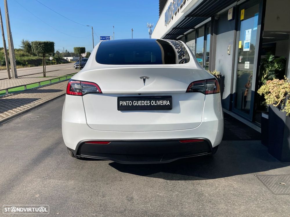 Tesla Model Y RWD - 8