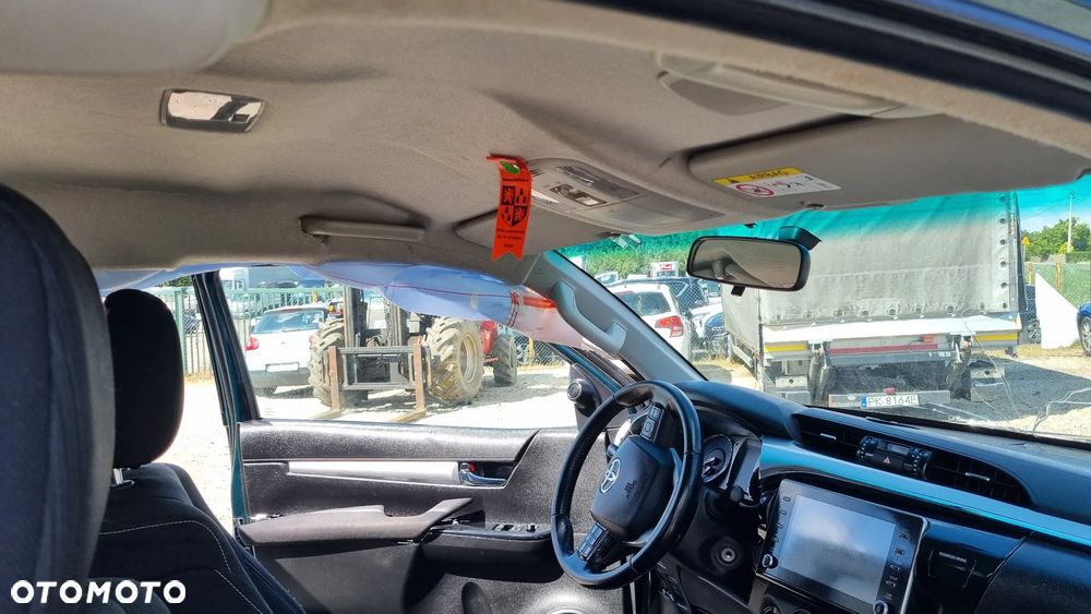 Toyota Hilux 4x4 Double Cab Autm Executive - 35