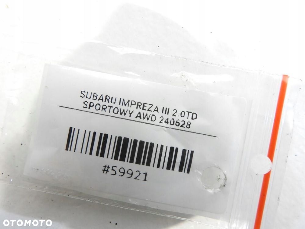 ZAWIAS ZAWIASY DRZWI PRAWY TYŁ 61K SUBARU IMPREZA III GH - 4