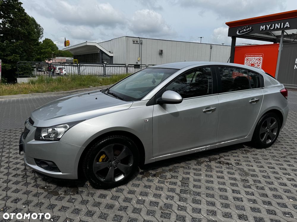Chevrolet Cruze 1.8 LT+ - 4