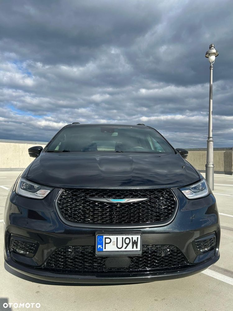 Chrysler Pacifica - 9