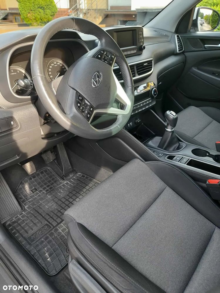 Hyundai Tucson 1.6 GDI BlueDrive Comfort 2WD - 16