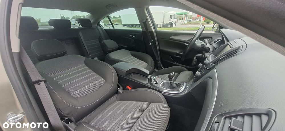 Opel Insignia 1.4 T Cosmo S&S - 16