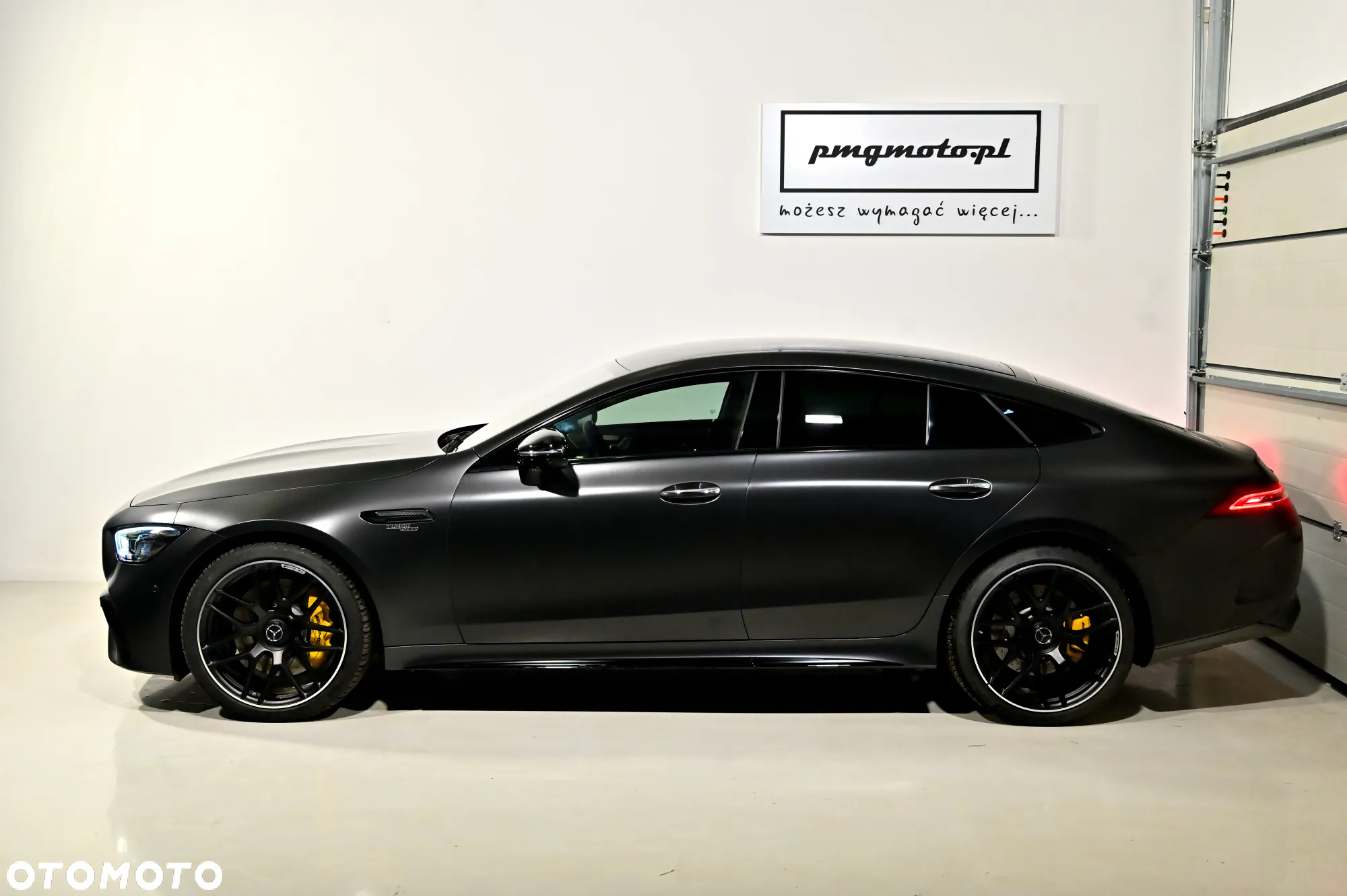 Mercedes-Benz AMG GT - 6
