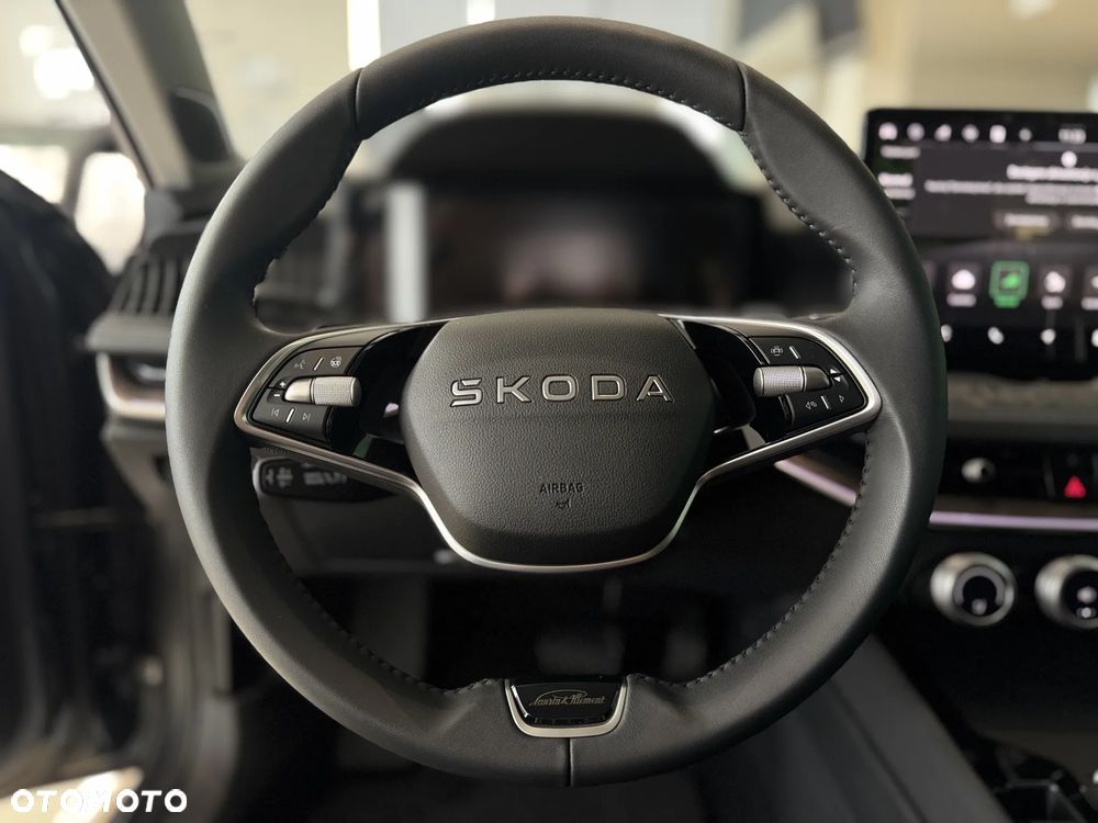 Skoda Superb 2.0 TDI SCR 4x4 L&K DSG - 12