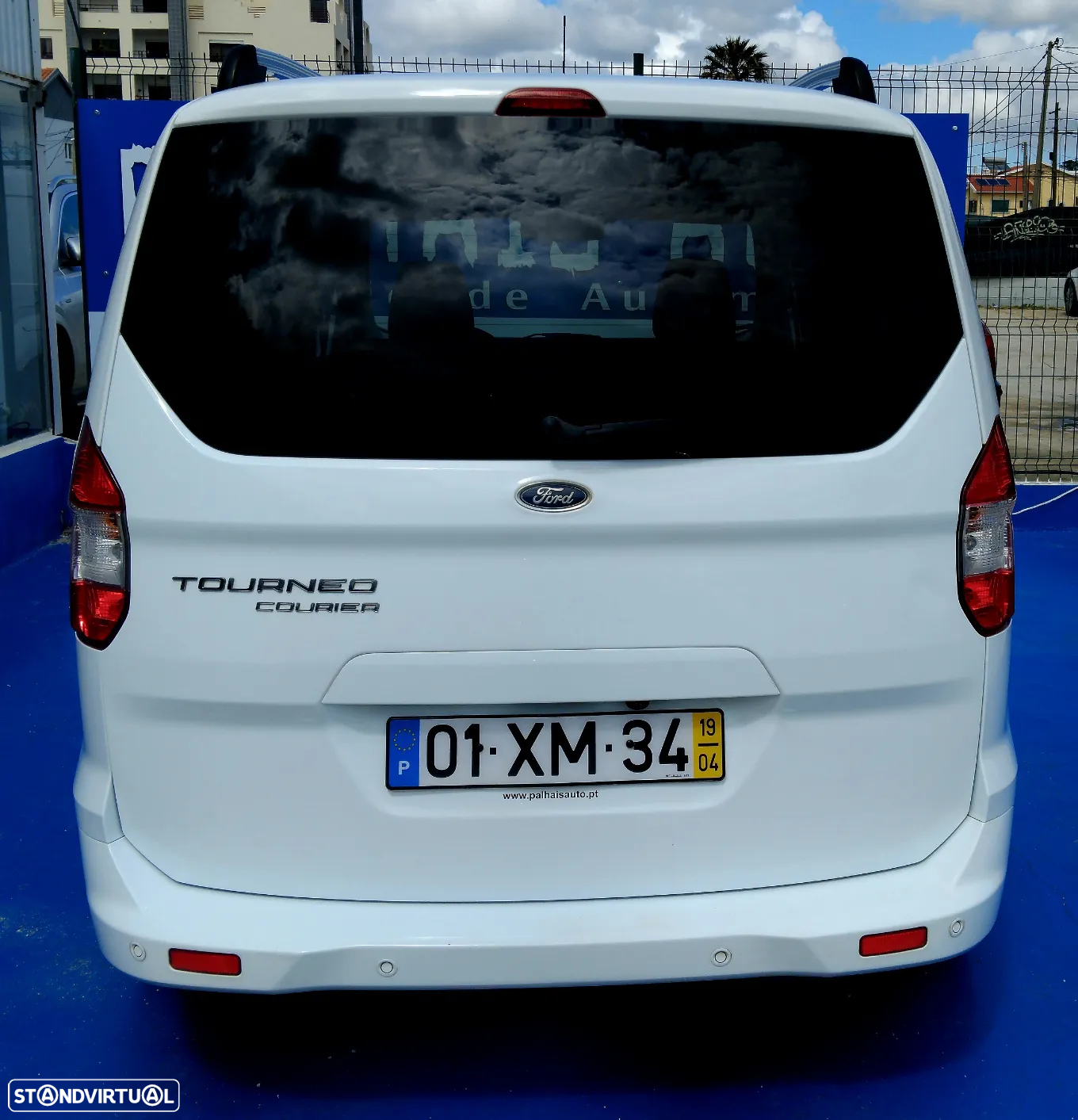 Ford Tourneo Courier 1.0 EcoBoost Titanium - 19