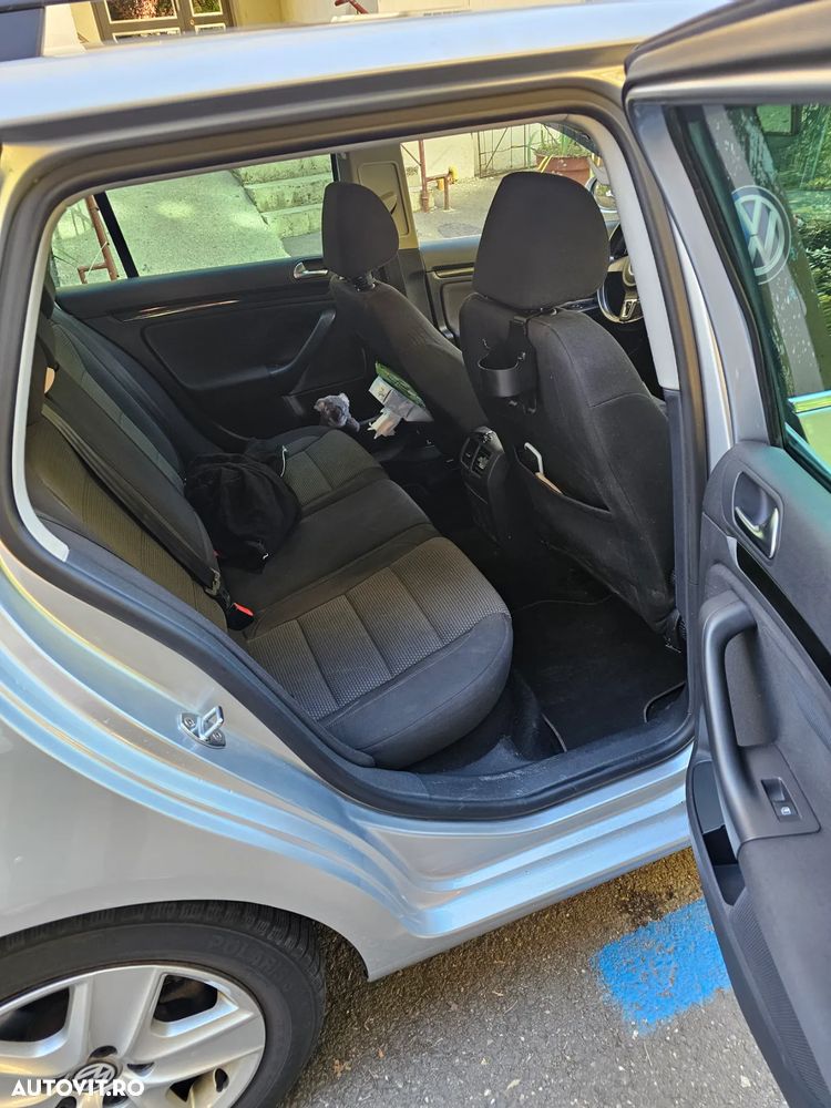 Volkswagen Golf 1.6 TDI DPF BlueMotion - 12