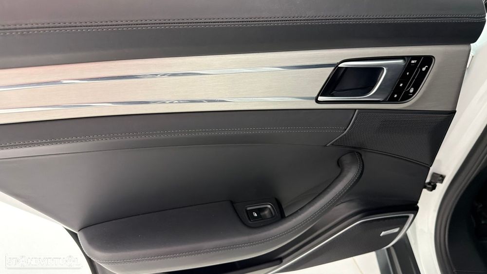 Porsche Panamera 4 S - 30