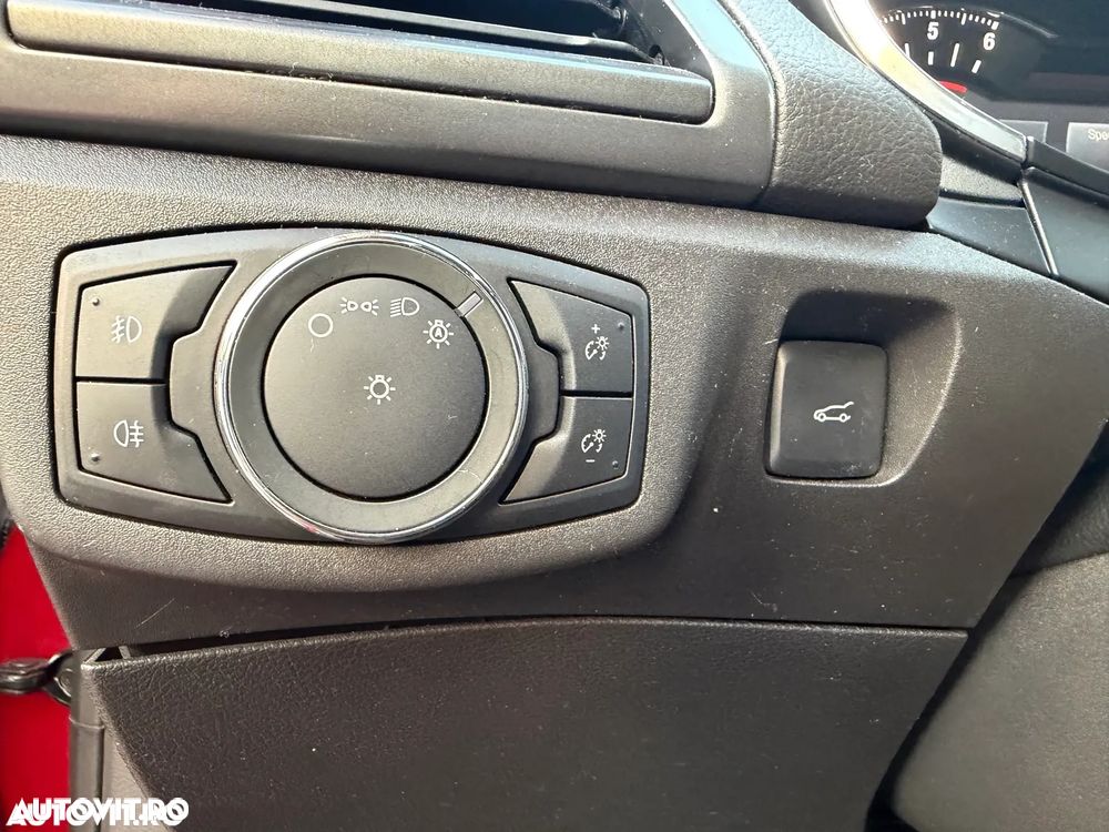 Ford Mondeo 2.0 TDCi Powershift Titanium - 17