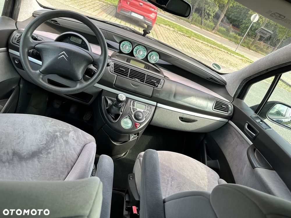 Citroën C8 - 6