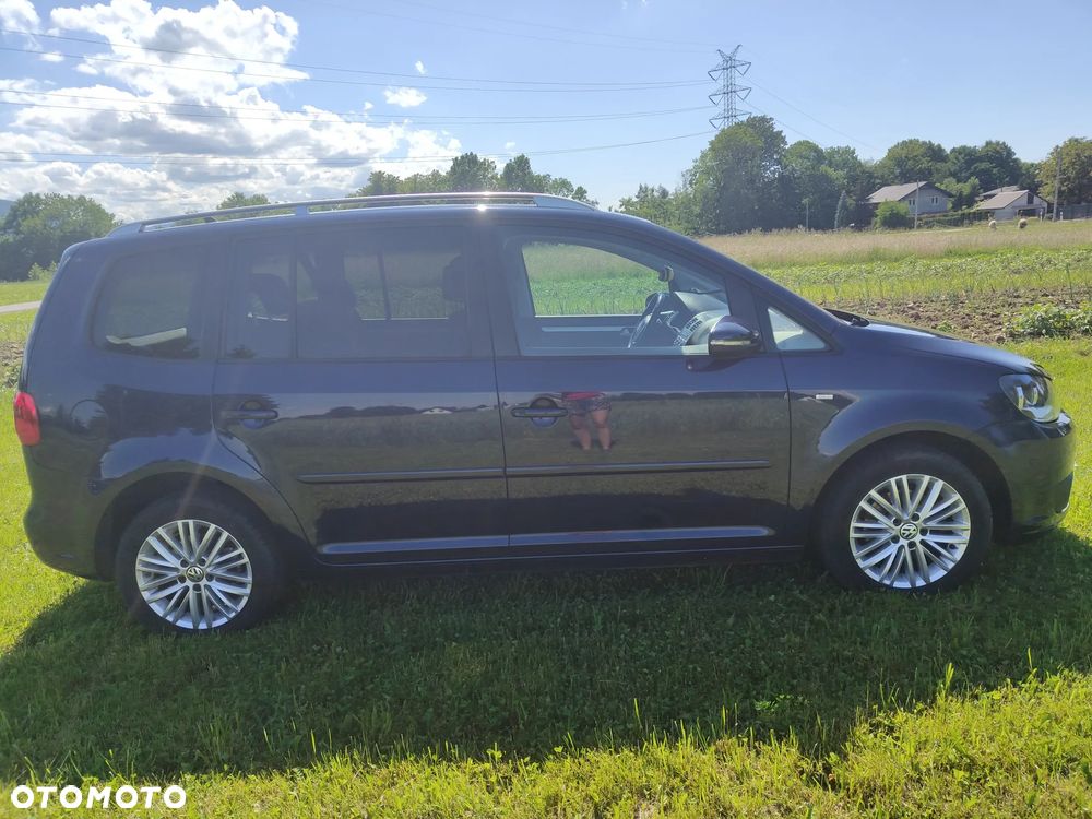 Volkswagen Touran 1.6 TDI DPF BlueMot Comfortline - 3