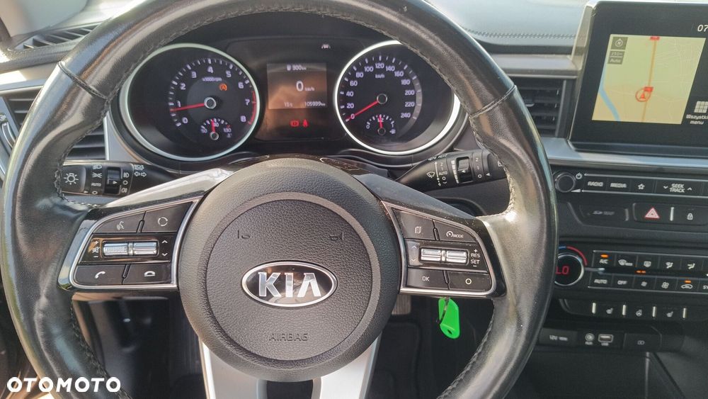 Kia Ceed 1.4 L - 15