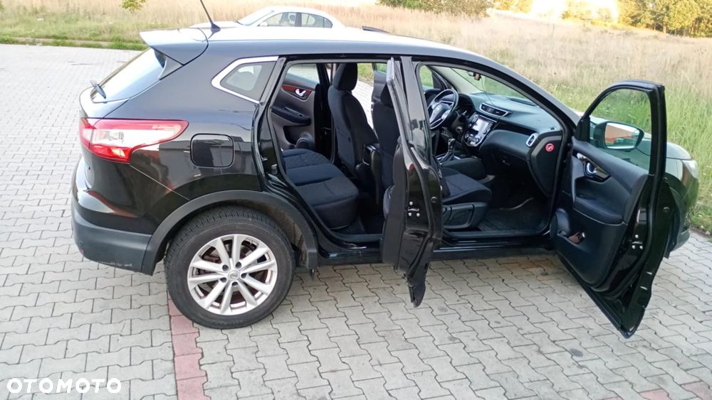 Nissan Qashqai 1.5 dCi Acenta EU6 - 17