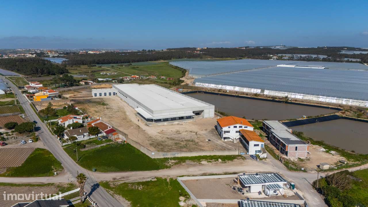 Oportunidade Única: Propriedade Versátil de 26.200 m² em A-dos-Cunhado - Grande imagem: 2/26