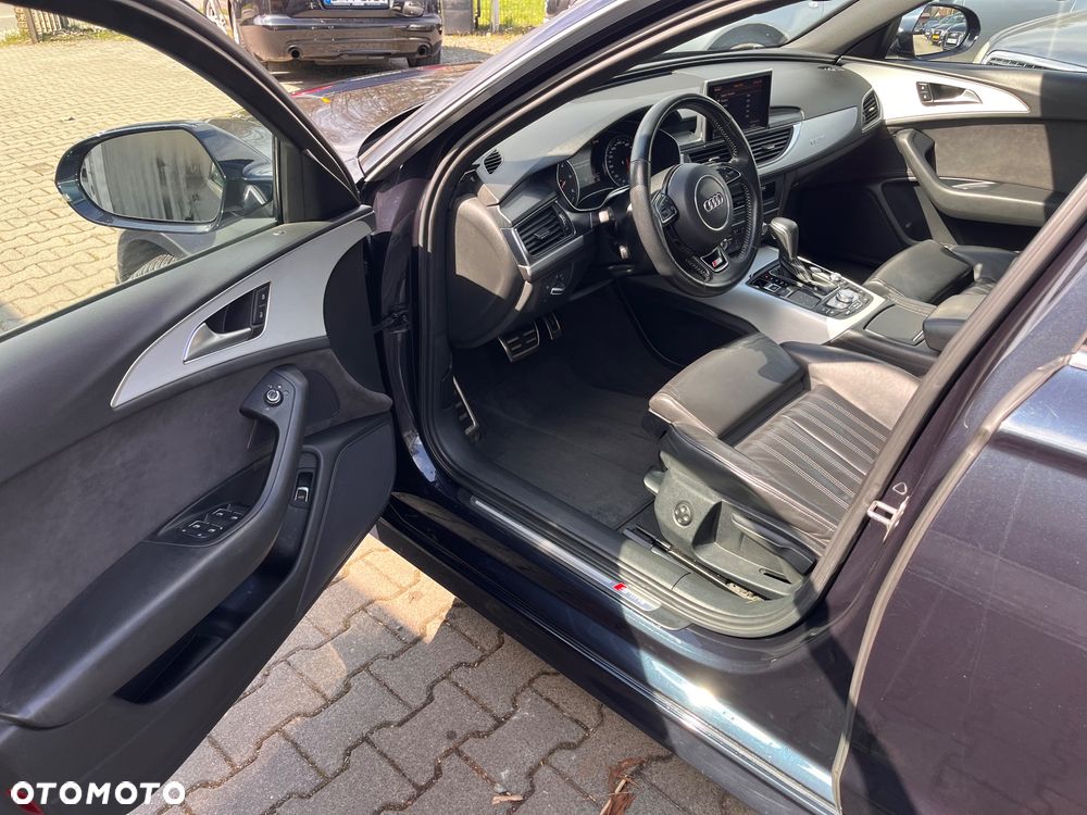 Audi A6 Avant 2.0 TDI quattro S tronic - 11