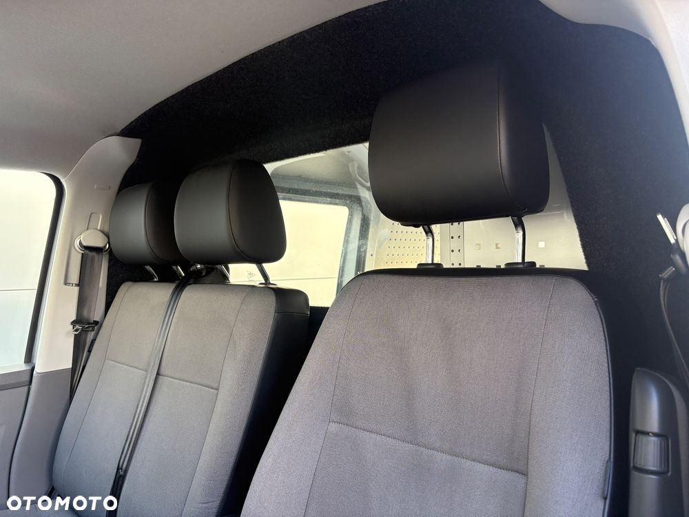 Volkswagen Transporter T6.1 - 25