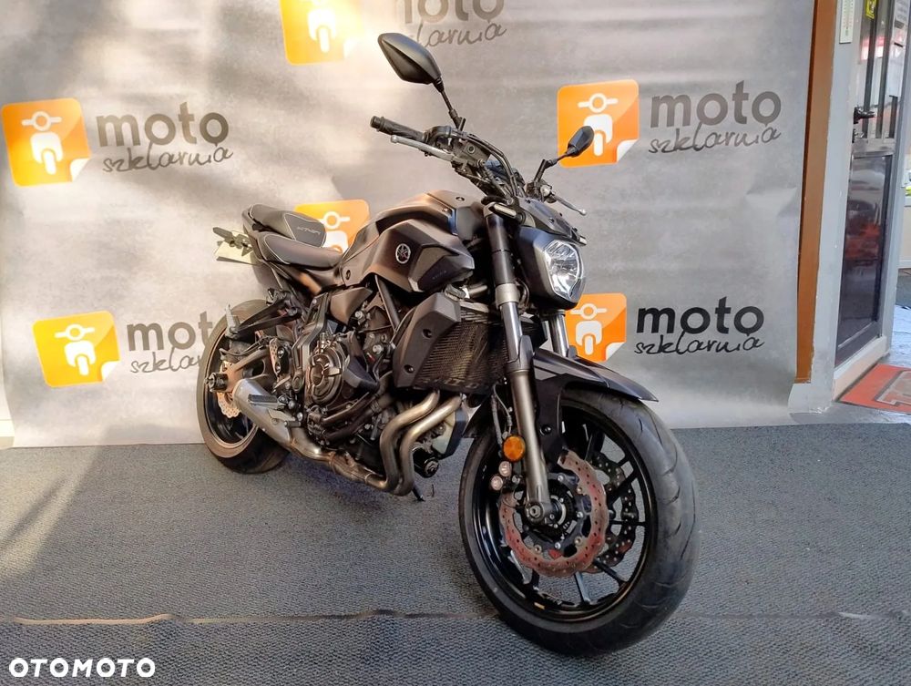 Yamaha MT - 2