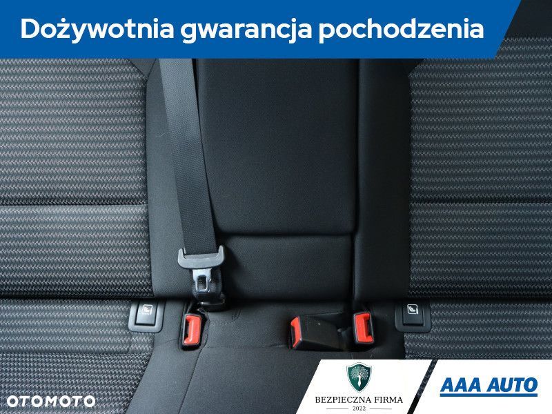 Kia Ceed - 12