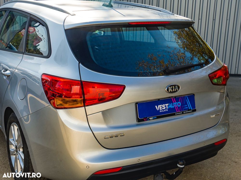 Kia Ceed - 37