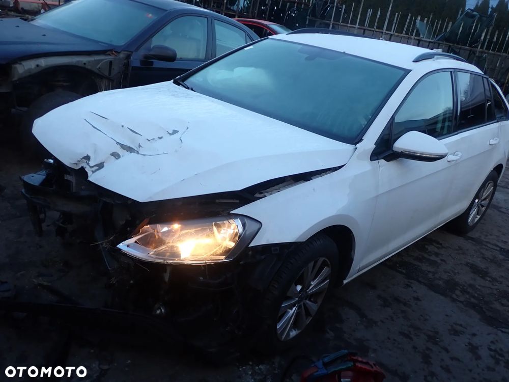 CZĘŚCI - Vw Golf VII MK7 7 1,6TDI CLHA 105KM KOMBI 5B 2015r. INDEX - 8643 - 1