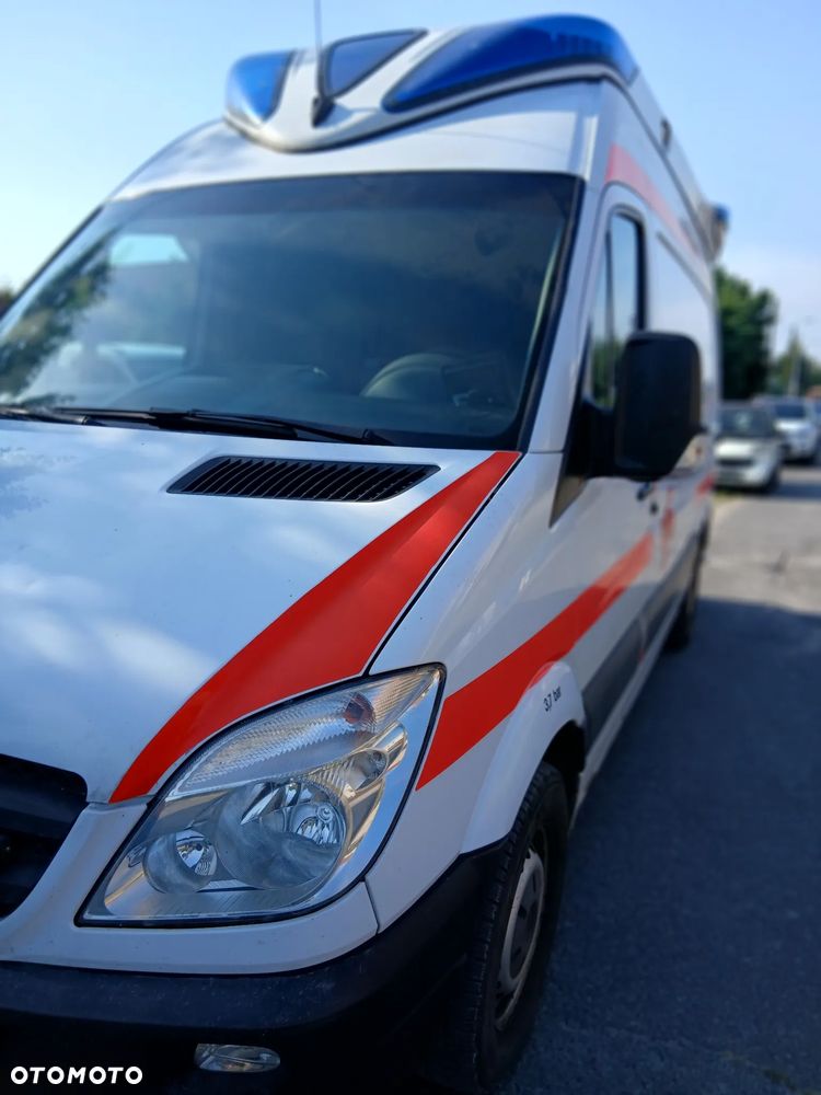 Mercedes-Benz Sprinter Karetka - 2