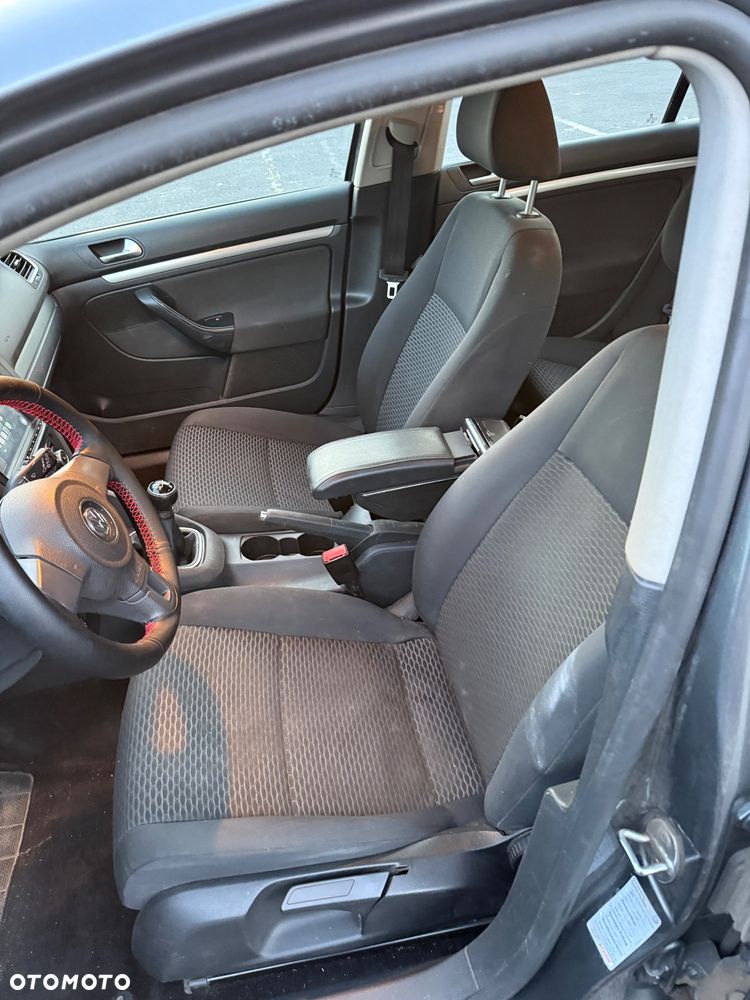 Volkswagen Golf 1.6 TDI Comfortline - 17