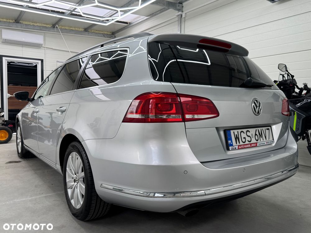 Volkswagen Passat 1.6 TDI Comfortline - 3