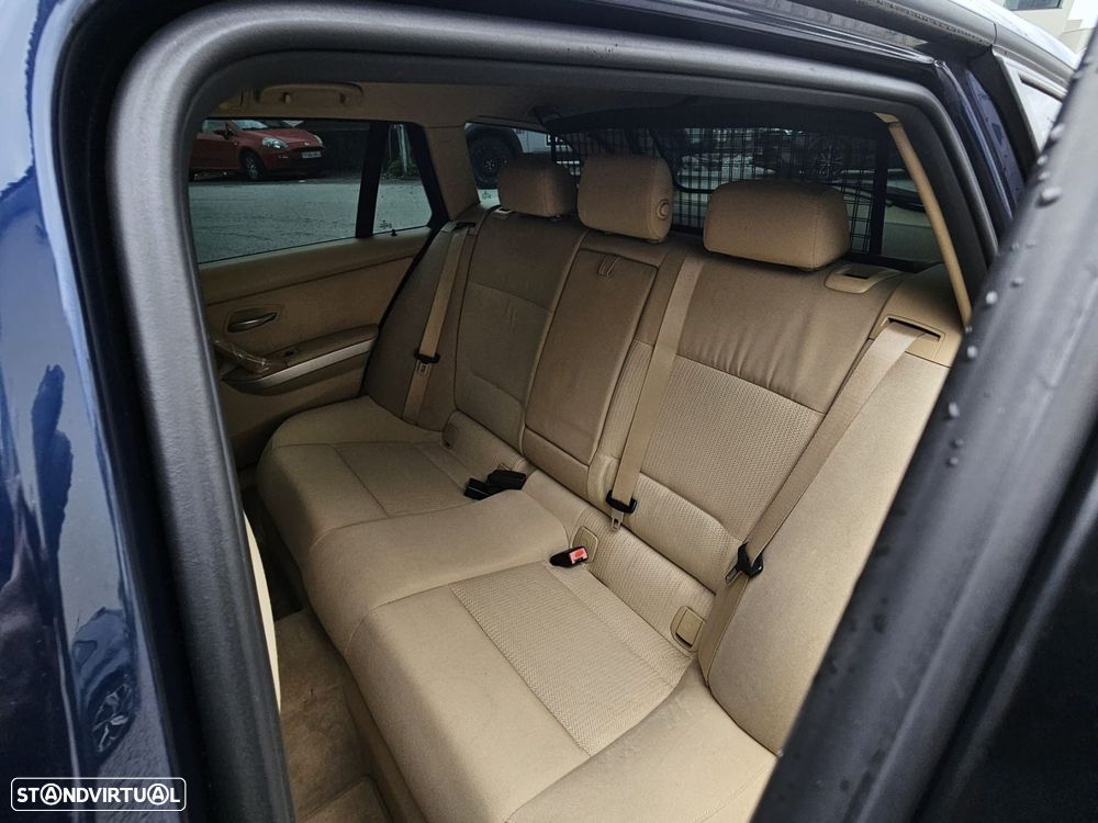 BMW 318 d Touring Sport - 39