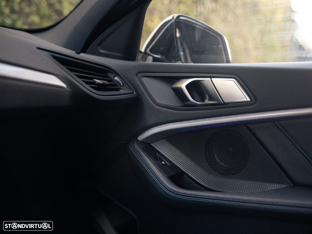 BMW 116 d Pack Desportivo M - 44