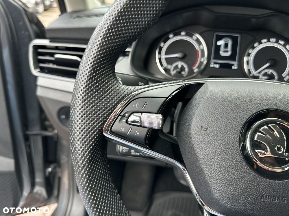 Skoda Kamiq 1.0 TSI Ambition DSG - 27