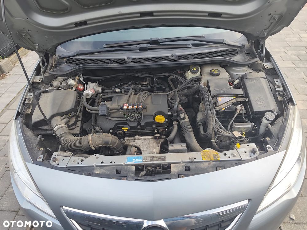 Opel Astra 1.4 T Sport - 2