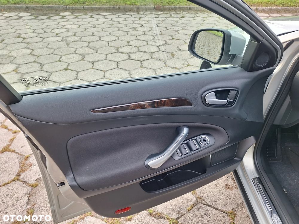 Ford Mondeo 2.0 Ghia Executive - 10