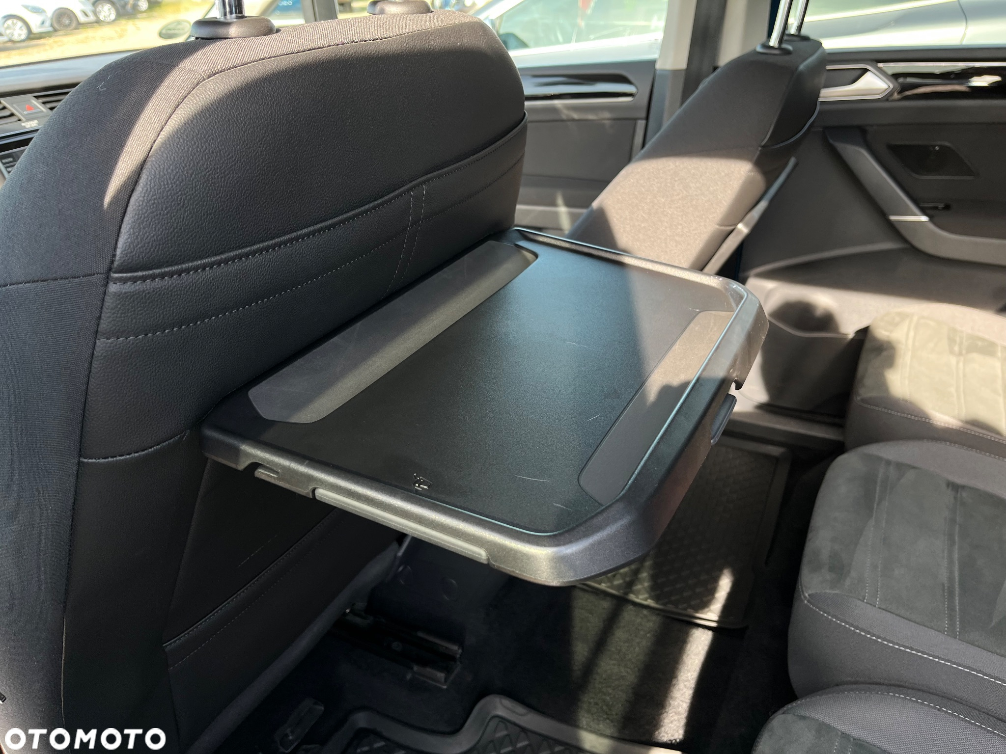 Volkswagen Touran 2.0 TDI BMT Highline - 24