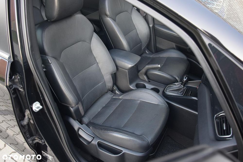 Kia Carens 1.7 CRDi 141 ISG Spirit - 12
