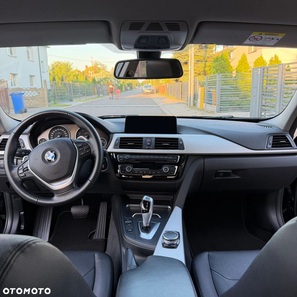 BMW Seria 3 320d xDrive - 5