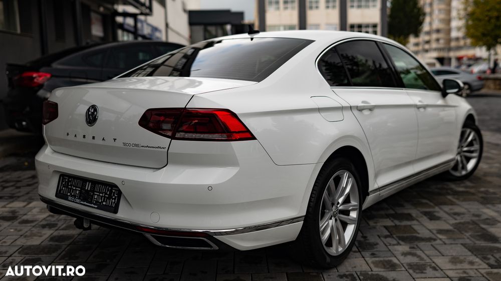 Volkswagen Passat Variant 2.0 TSI OPF DSG Elegance - 2