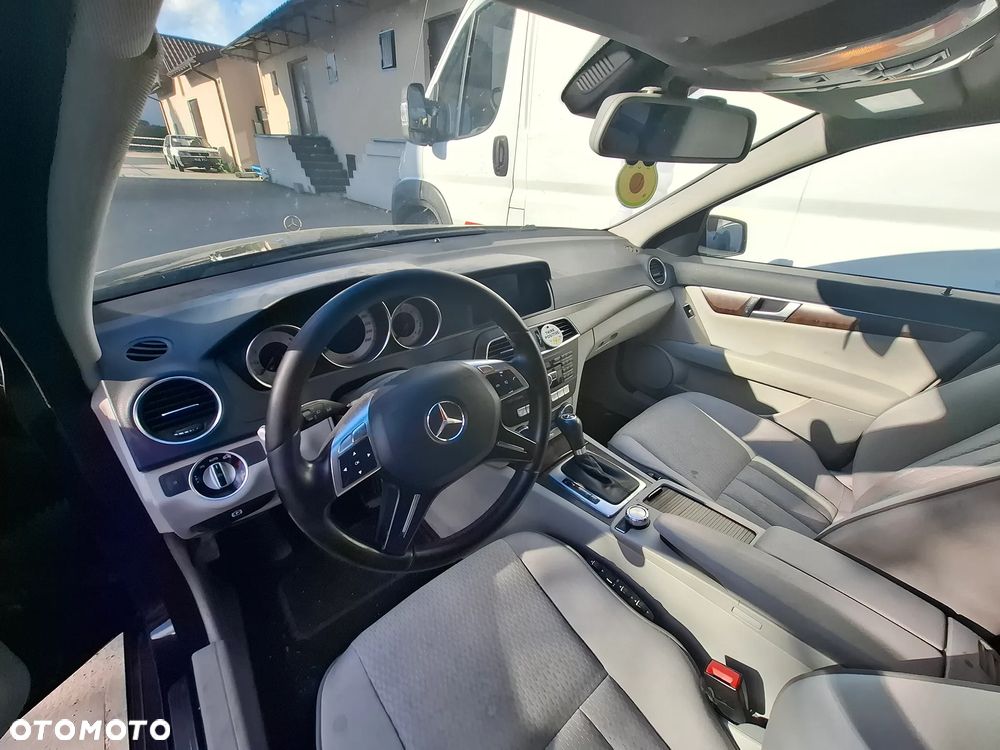 Mercedes-Benz Klasa C 220 d 4-Matic 7G-TRONIC - 6
