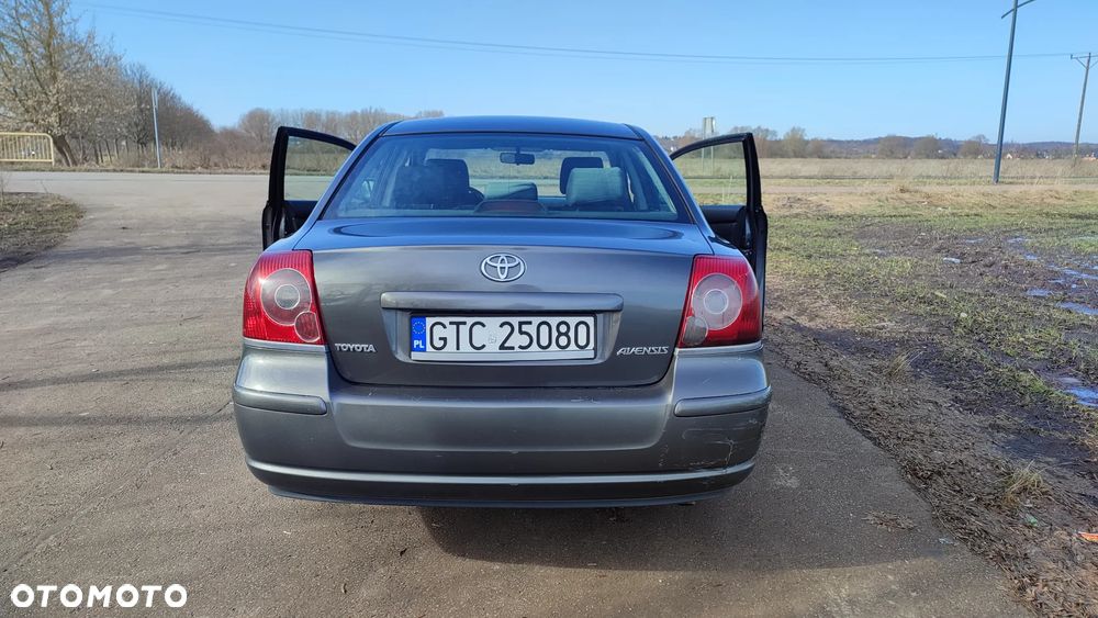 Toyota Avensis 1.8 VVT-i Luna - 4