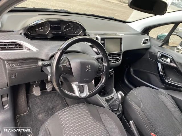 Peugeot 208 1.6 BlueHDi Allure - 8