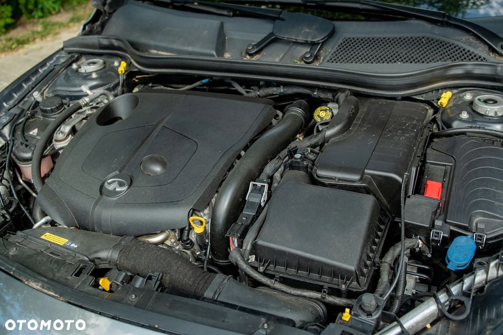 Infiniti Q30 2.2d DCT AWD Premium - 6