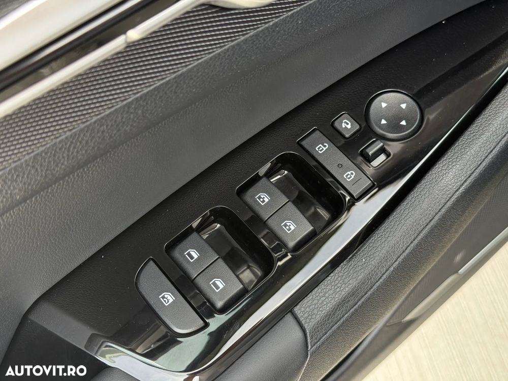 Kia Sportage 1.6 T-GDI AWD Plug-in Hybrid Paket Spirit - 19