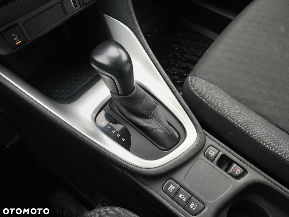 Toyota Yaris - 24