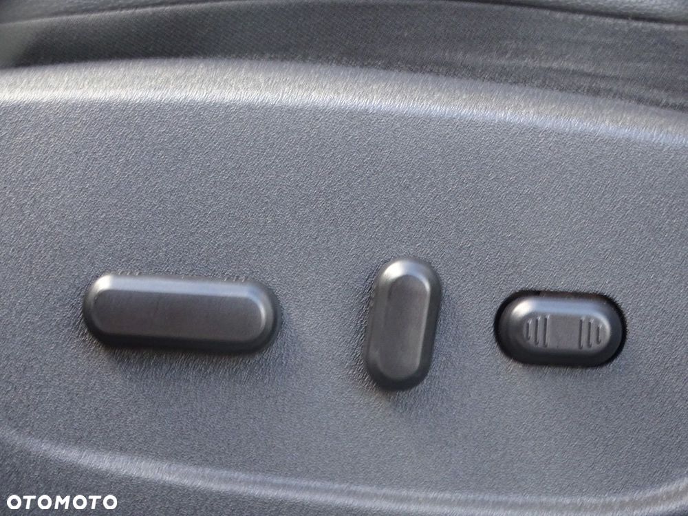 Ford Kuga - 15